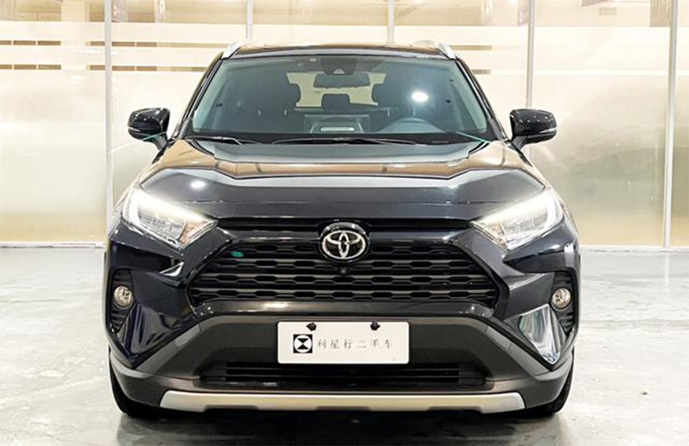 imgi_5_rav4 3 Toyota RAV4 2026 model 2.0L CVT front-wheel drive Style Edition – China Export Vehicle | EVOVED - Image 1