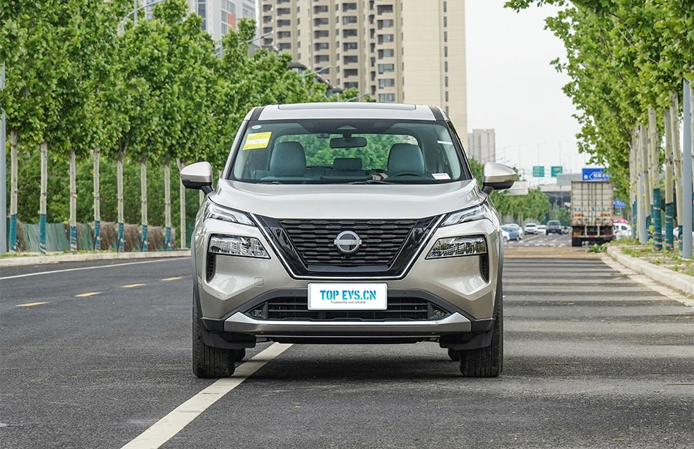 imgi_3_1_3(4) Nissan X-Trail – Ready for Export From China | EVOVED - Image 1